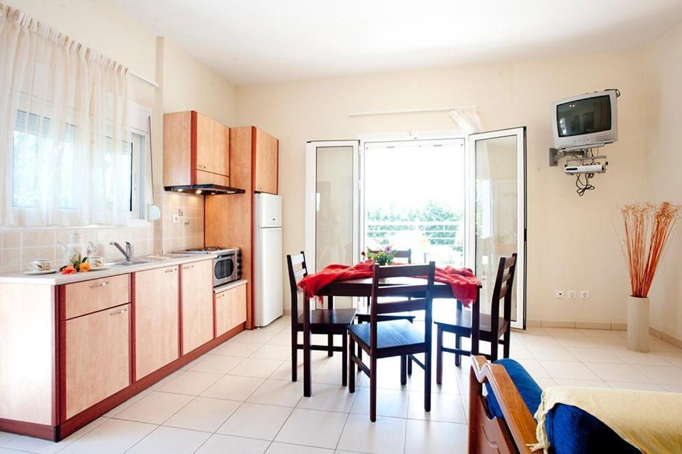 Appartement Dion Zois à Foinikounda Chambre photo